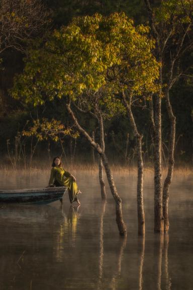 Vietnam Misty Lake 01