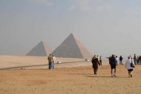 Giza plateau 2 Egypt