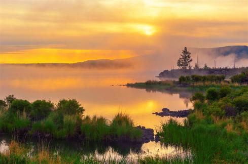 Sunrise Dujuan Lake