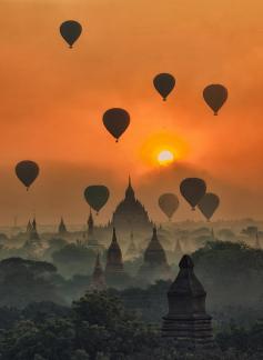 Balon dan pagoda 320 E