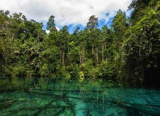 Peaceful Paisupok Lake