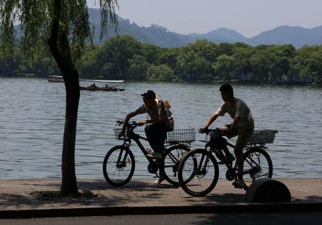 Leisure time in the park 5