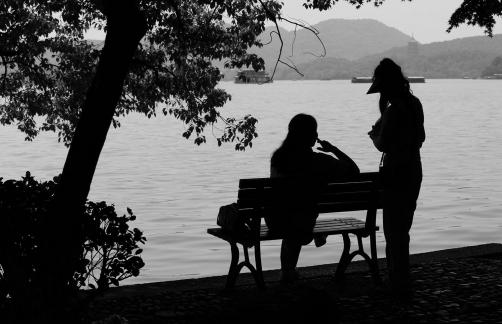 Leisure time in the park 8