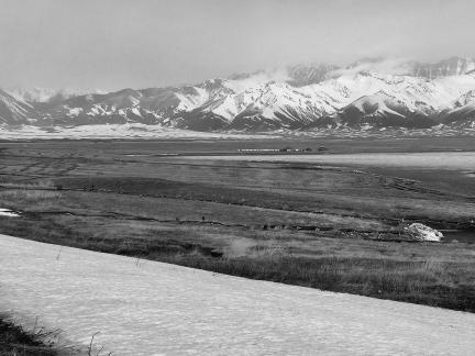 Quiet Mooring in Snowy Fields 1