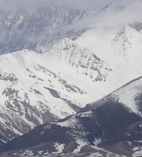 Celestial snow without dust 6