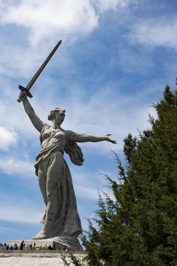 Sculpture Motherland