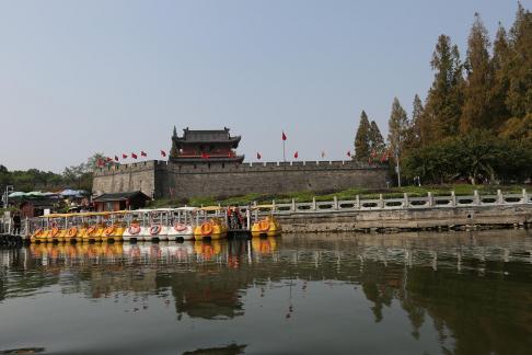 Visit the ancient city 102