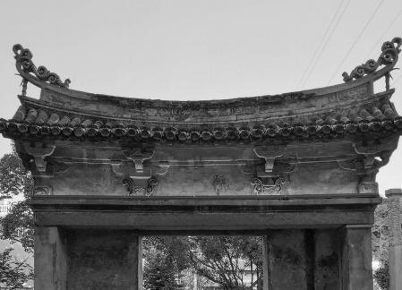 Under the heavy eaves 2