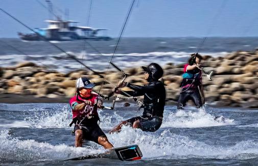 Kite surfing 13