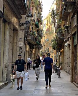 Street life of Barcelona 2