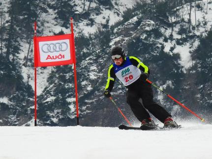 Senior Skier 20_23