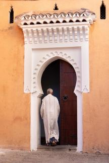 Entrando a la Mezquita