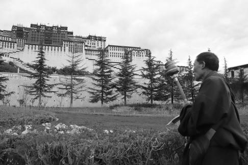 Take a photo in Xizang 3