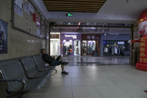 Floating light in the marketplace11