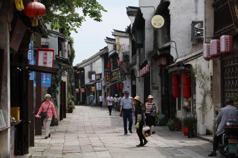 Everyone says Jiangnan is good 25
