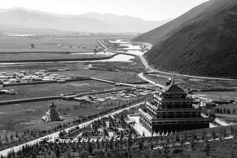 Tibetan houses 14