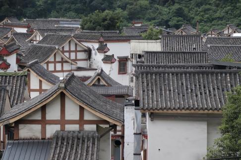 Yuncun layered eaves 9