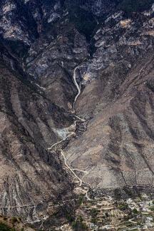 Scale of Mountains and Rivers 31