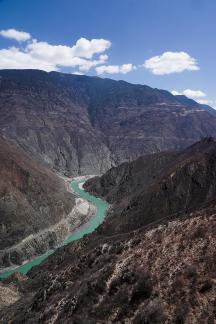 Scale of Mountains and Rivers 25