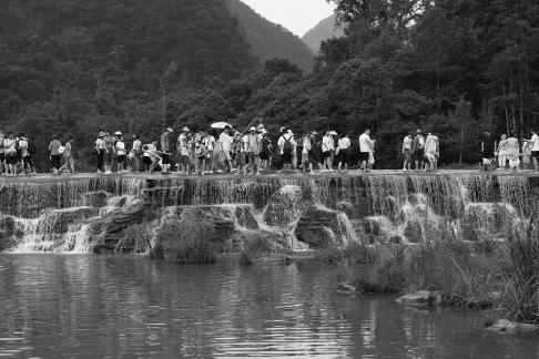 The Journey Along the Shuo River 9