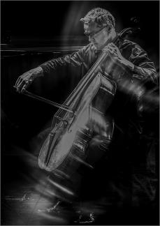 Graham Du Plessis on Bass