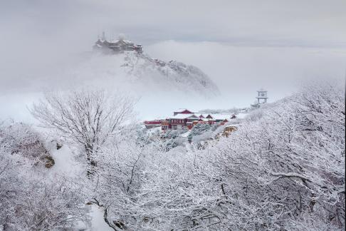 Snow on Mount Tai