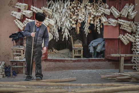The craftsmen of Kashgar16