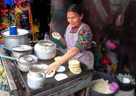 Chichicastenango food vendor