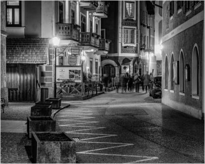 Hallstatt at night