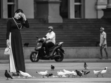 Woman and pigeons-3