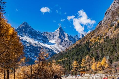 Towering snow mountains