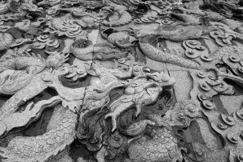 Dragon carving 2