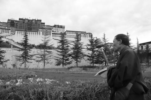 Take a photo in Xizang 4