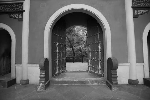 The gate of the mountain road 8