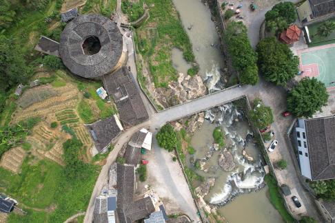 Echoes of mountain streams 2