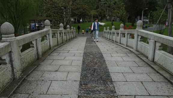 Blue stone pillow green 3