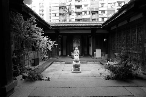 Three Lanes and Seven Alleys 20