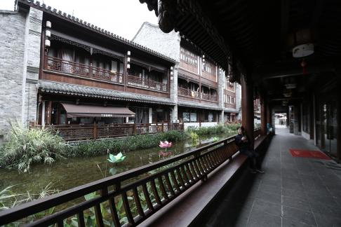 The House by the River 1