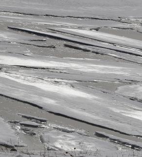 Snowy Lake scenery 21