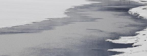 Snowy Lake scenery 23