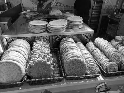 all kinds of delicious food 21