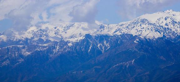 Celestial snow without dust 13