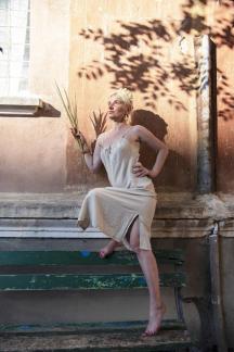 Lady with ears of corn-3