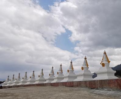 Xizang White Pagoda 9