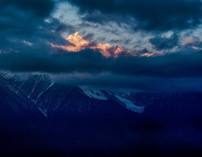 Cloud Cliff Dawn View 3