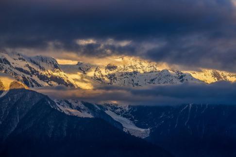 Snowy Land with Gilded Light 14