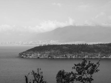 The Jade Belt Surrounds the City 1