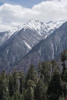 Snowy Peaks and Clear Clouds 8