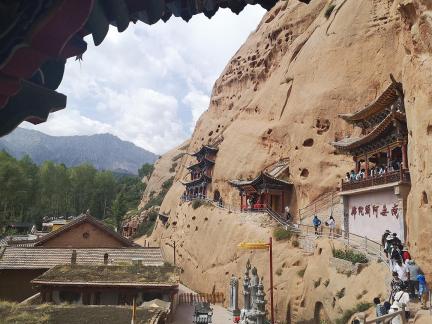 Horseshoe Thousand Buddha 51