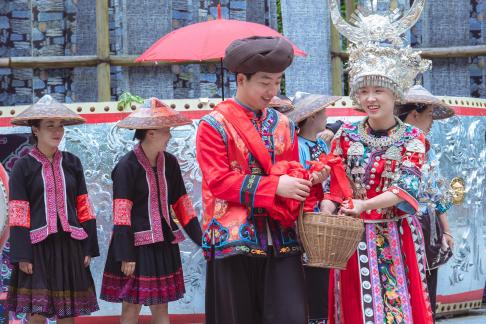 The Life of the Miao People 4